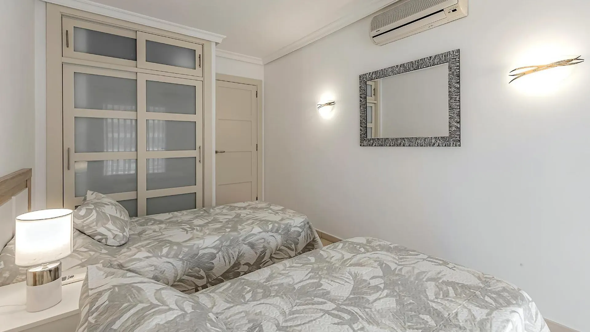 Cozy Holiday Home 2 Bed 2 Bath Balcon Los Gigantes Puerto de Santiago  0*, Puerto de Santiago (Tenerife)